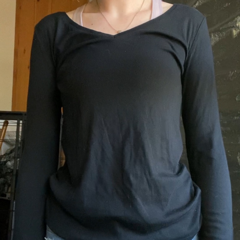comfy black long sleeve!
